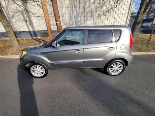 2013 Kia Soul +