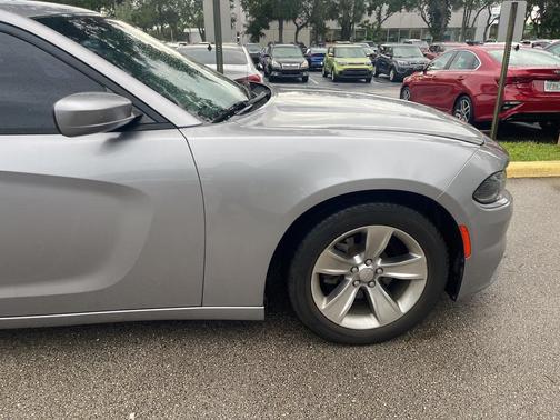 2015 Dodge Charger SXT