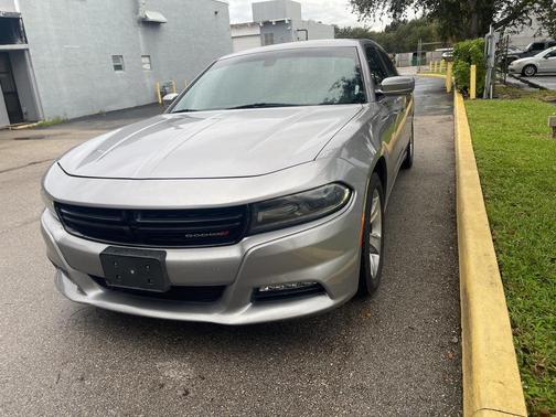 2015 Dodge Charger SXT