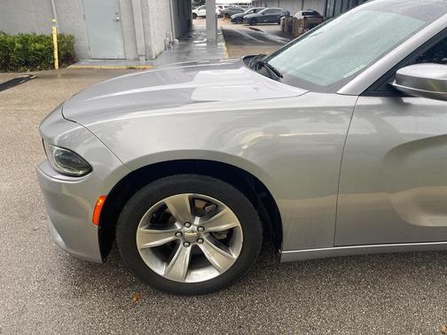 2015 Dodge Charger SXT