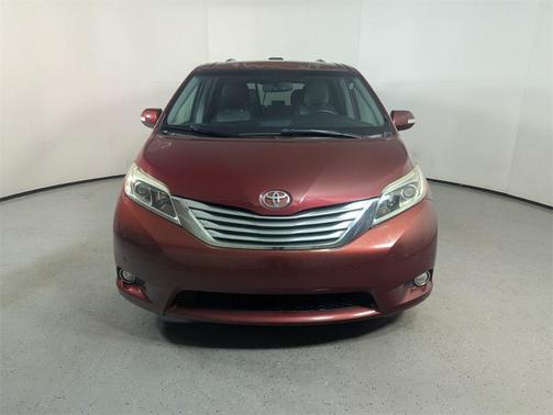 2015 Toyota Sienna SE