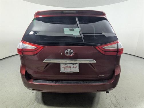 2015 Toyota Sienna SE