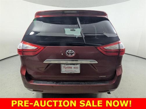 2015 Toyota Sienna SE