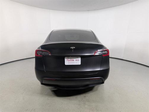 2022 Tesla Model Y Long Range Dual Motor All-Wheel Drive
