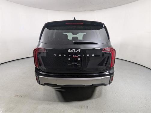 2025 Kia Telluride LX