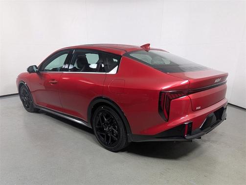 2025 Kia K4 GT-Line Turbo