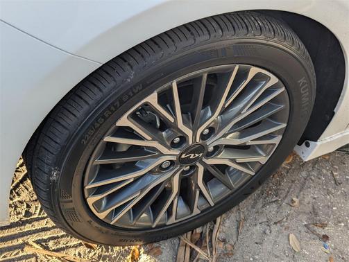 2024 Kia Forte GT-Line