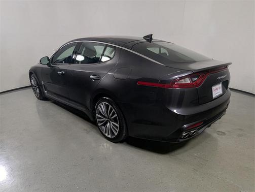 2019 Kia Stinger Base
