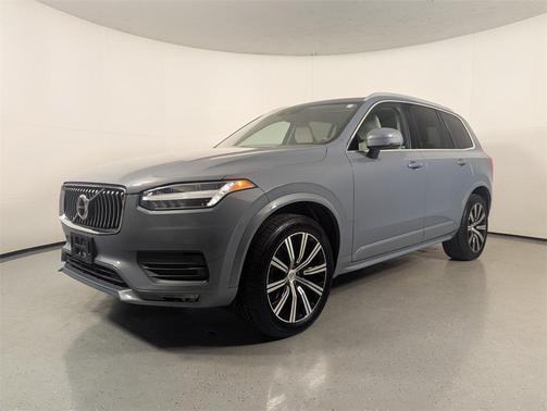 2020 Volvo XC90 T5 Momentum