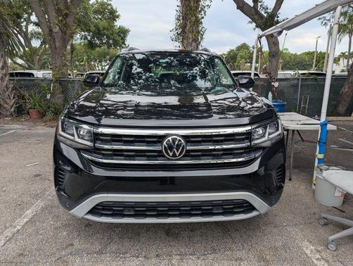 Deep Black 2022 Volkswagen Atlas 2.0T SEL