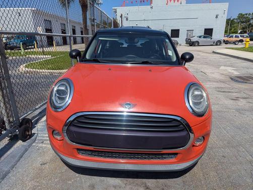 Orange Metallic 2019 MINI Hardtop Cooper