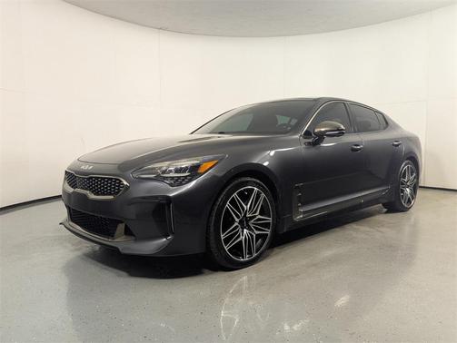 2022 Kia Stinger GT1
