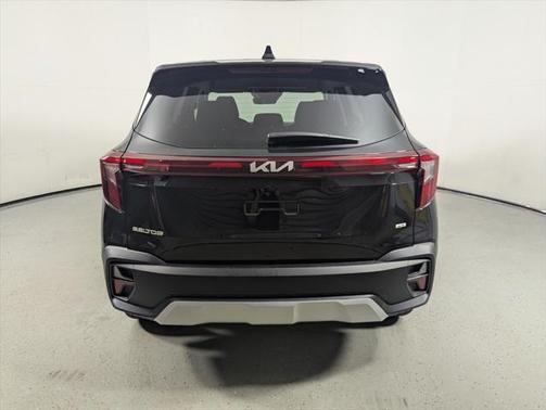 2025 Kia Seltos LX