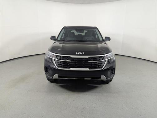 2025 Kia Seltos LX