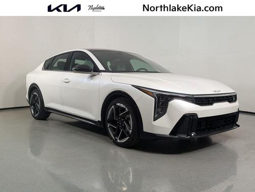 Snow White Pearl 2026 Kia K4 GT-Line