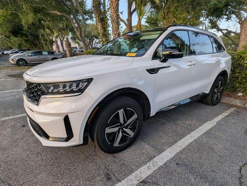 Glacial White Pearl 2022 Kia Sorento S
