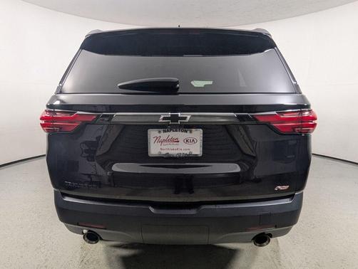 Mosaic Black Metallic 2023 Chevrolet Traverse RS