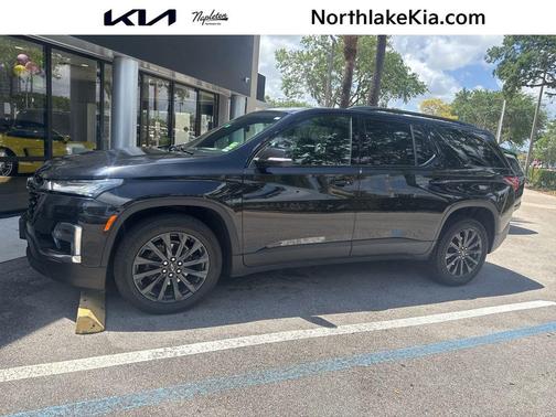 Mosaic Black Metallic 2023 Chevrolet Traverse RS