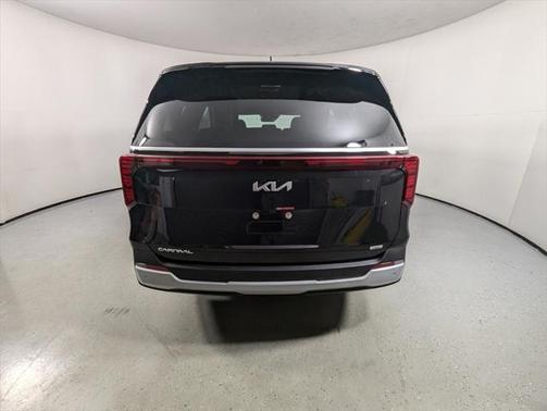 2025 Kia Carnival Hybrid LXS