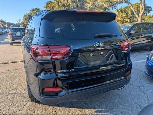 2020 Kia Sorento S