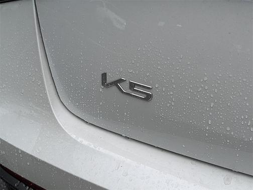 2025 Kia K5 EX