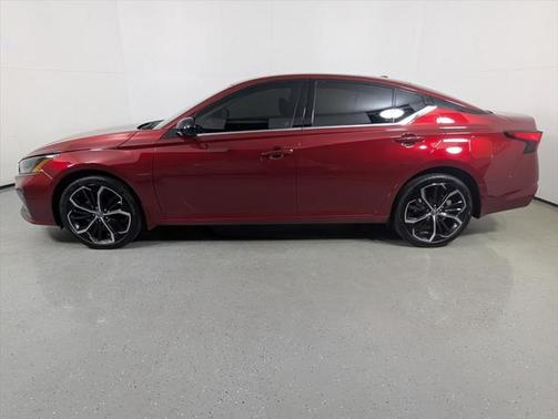 2024 Nissan Altima SR Intelligent AWD