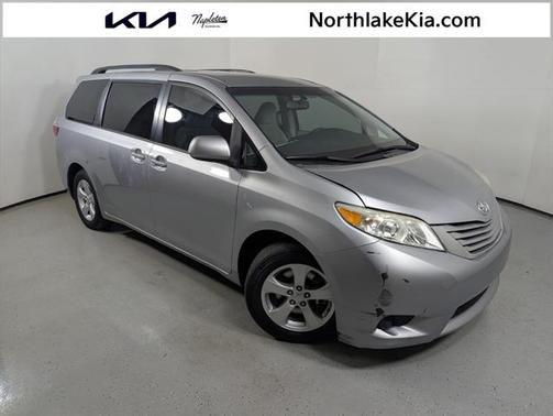 2017 Toyota Sienna LE