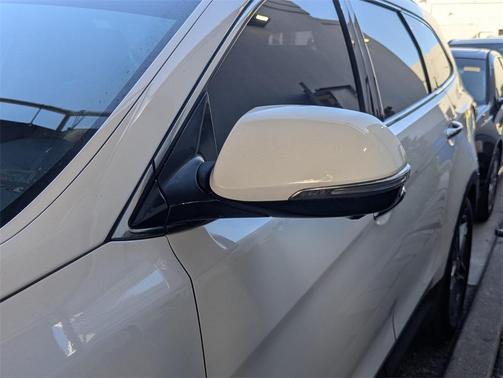 2017 Hyundai SANTA FE SE Ultimate