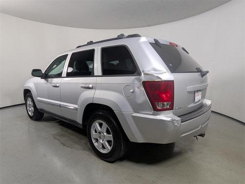 2010 Jeep Grand Cherokee Laredo