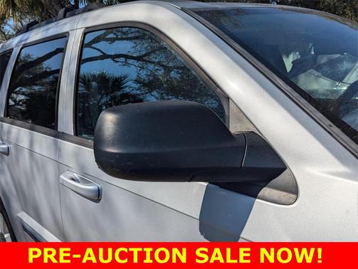 2010 Jeep Grand Cherokee Laredo