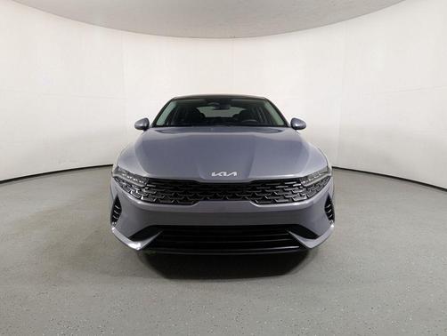 Everlasting Silver 2023 Kia K5 EX