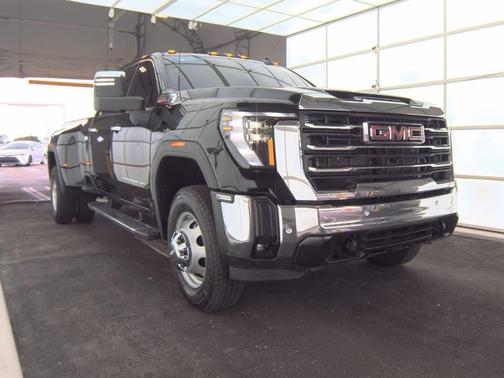 2024 GMC Sierra 3500 SLT