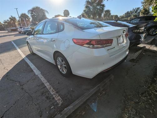 2018 Kia Optima LX