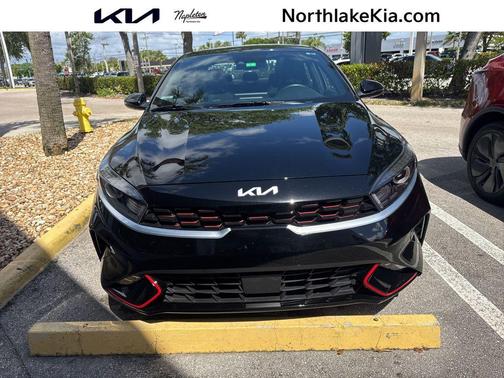 Aurora Black 2024 Kia Forte GT-Line