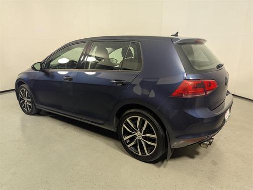 2016 Volkswagen Golf TSI SE 4-Door