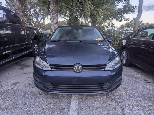 2016 Volkswagen Golf TSI SE 4-Door