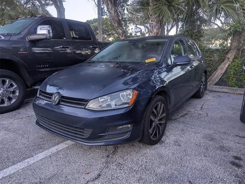 2016 Volkswagen Golf TSI SE 4-Door