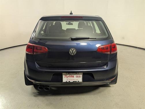 2016 Volkswagen Golf TSI SE 4-Door