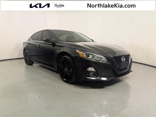 2022 Nissan Altima SR FWD