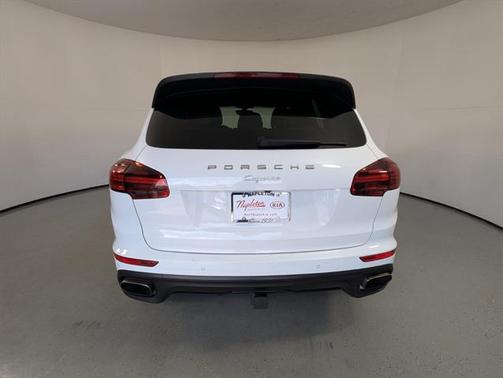 2017 Porsche Cayenne Platinum Edition