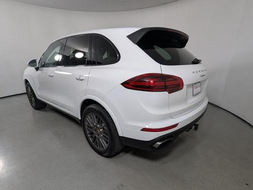 2017 Porsche Cayenne Platinum Edition