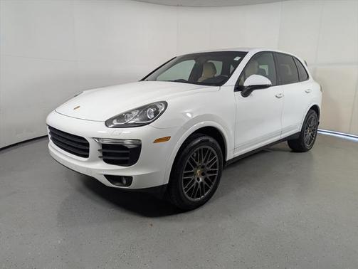 2017 Porsche Cayenne Platinum Edition