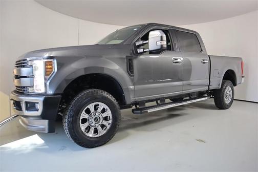 Photo 4 of 25 of 2019 Ford F-250 Lariat