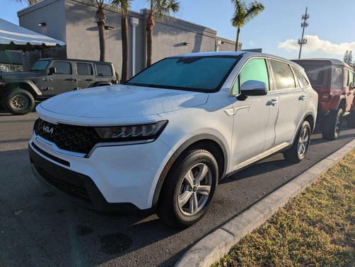 2023 Kia Sorento LX