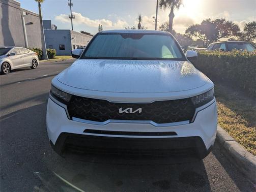 2023 Kia Sorento LX