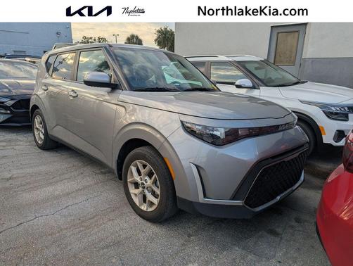 Steel Gray 2024 Kia Soul LX