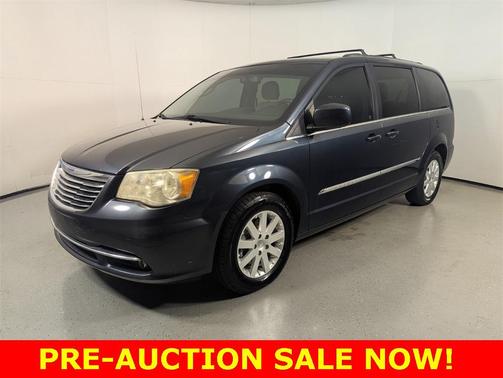 2014 Chrysler Town & Country Touring