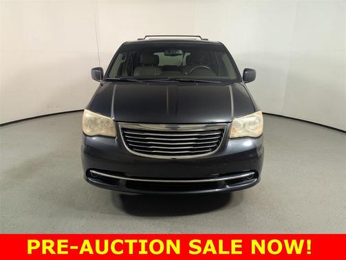 2014 Chrysler Town & Country Touring