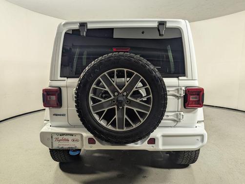 Bright White Clearcoat 2024 Jeep Wrangler 4xe High Altitude