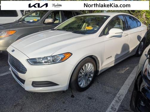 2015 Ford Fusion Hybrid SE